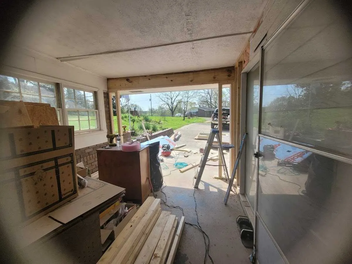 Air movers and dehumidifier for Drying & Dehumidification in Indiantown